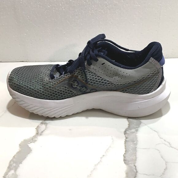 Saucony | Kinvara 14 Women’s Grey Athletic Running Shoes Sneakers - Picture 5 of 11